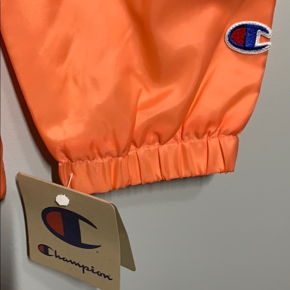 Champion Men’s Peach Color Windbreaker/Jacket, NWT - Picture 4 of 4